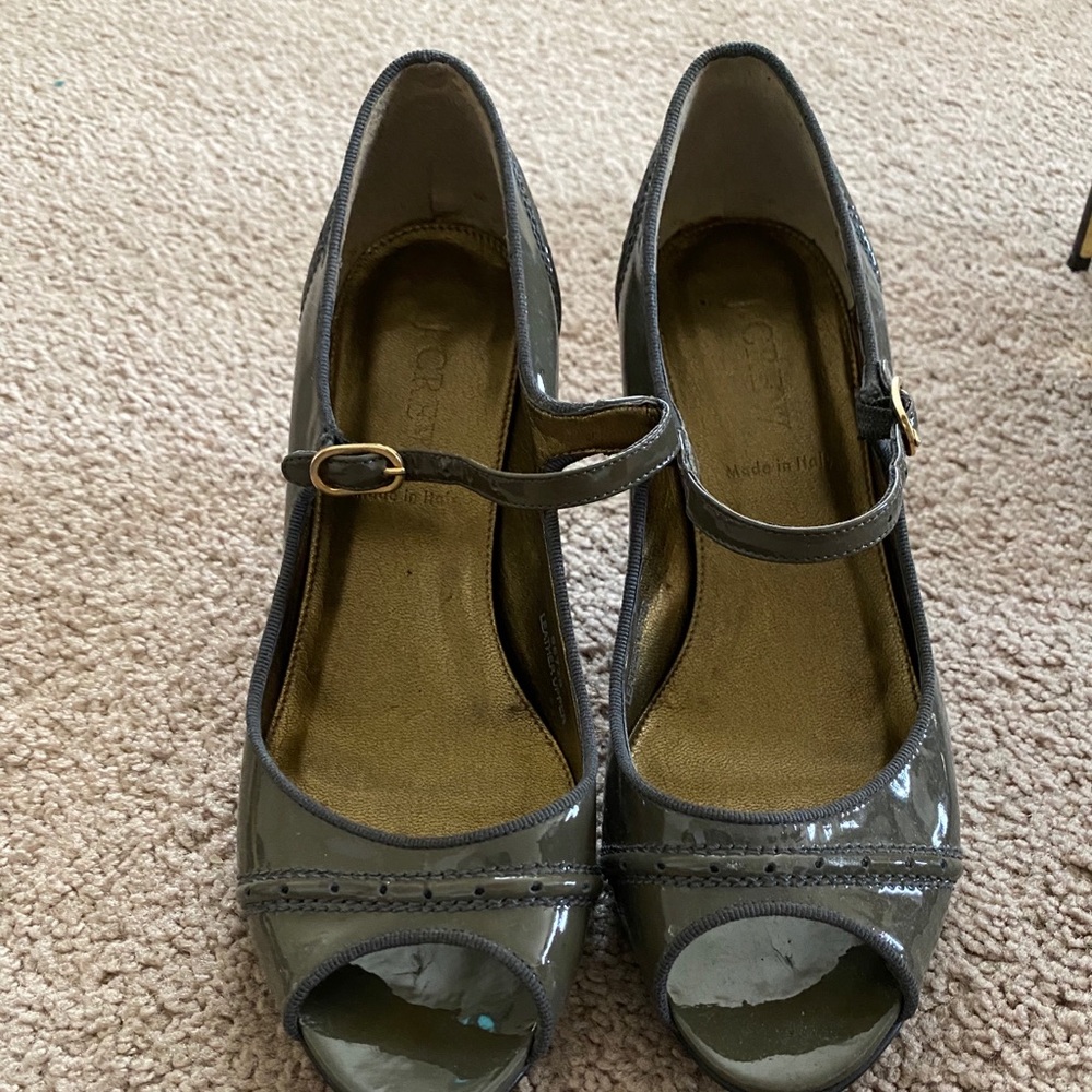 Women’s shoes